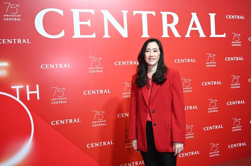 “Central Department Store” Joins Forces with “AIS 5G” To launch “AR Shopping Experience,” Thailand’s First AR Personal Shopper