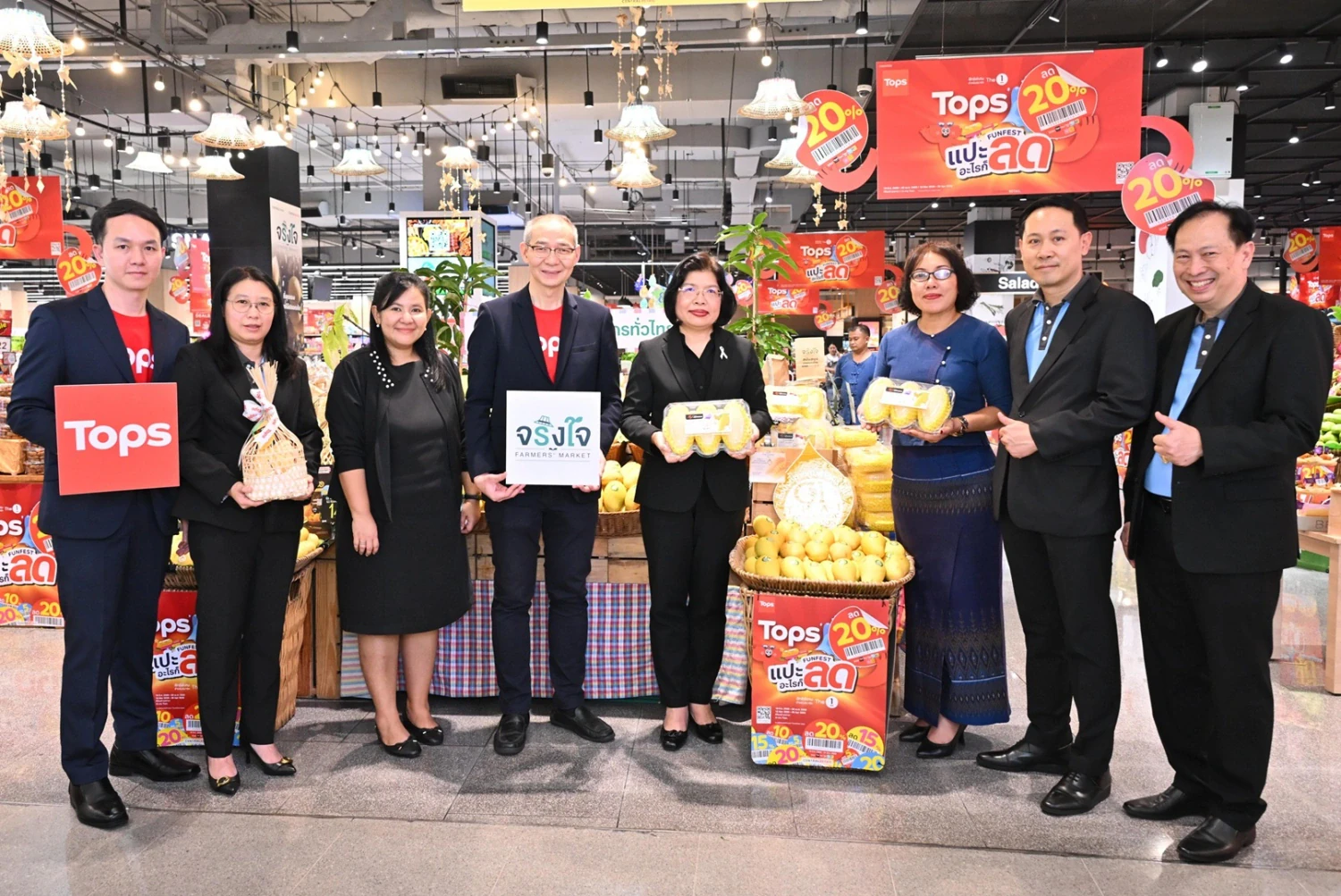 TOPS, under Central Retail, joins forces with the Department of Intellectual Property to drive over 139 Thai GI products into modern trade, bringing together the best of local identity products and reinforcing its position as a “GI Destination” with the largest collection of GI products in Thailand