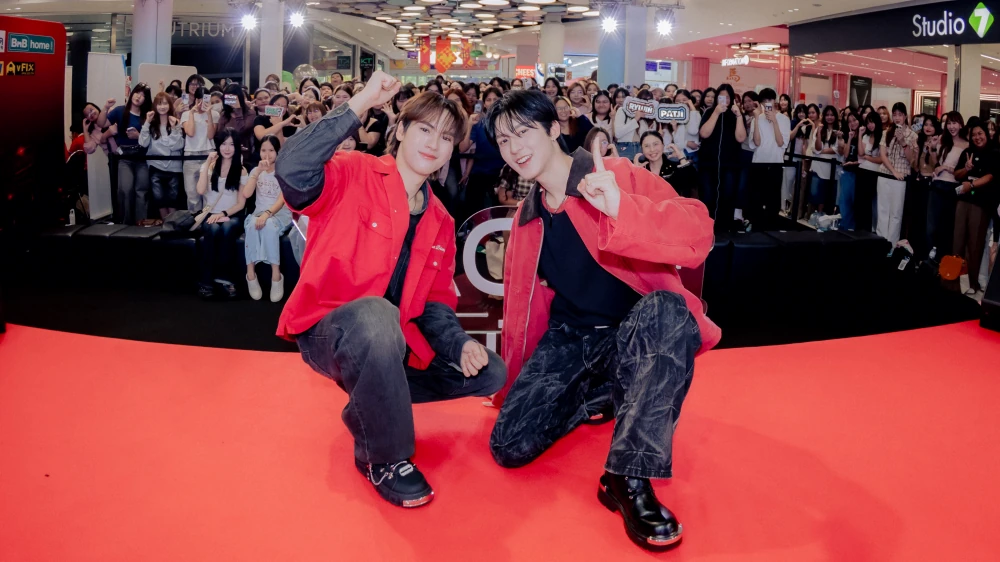 Robinson Lifestyle and The 1 Host “The 1 Day Mini Showcase” Featuring Rising Stars Ryujin and Pattji at Robinson Lifestyle Ratchapruek